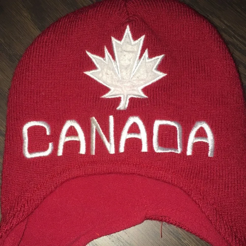 Ski Oh Canada Maple Leaf Red Goldilocks Ski Snowboard toque cap beanie hat